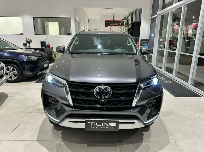 galeria HILUX SW4