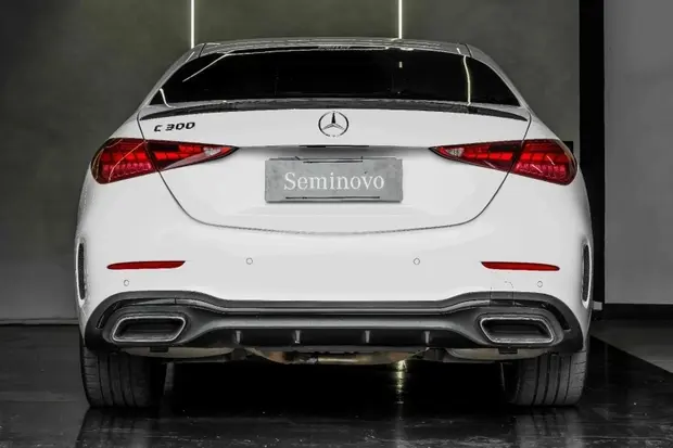 Mercedes Benz C 300 2.0 EQ BOOST HÍBRIDO AMG LINE 9G-TRONIC