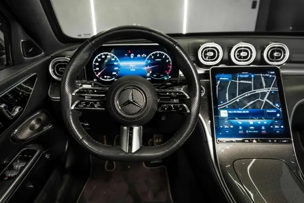 Mercedes Benz C 300 2.0 EQ BOOST HÍBRIDO AMG LINE 9G-TRONIC