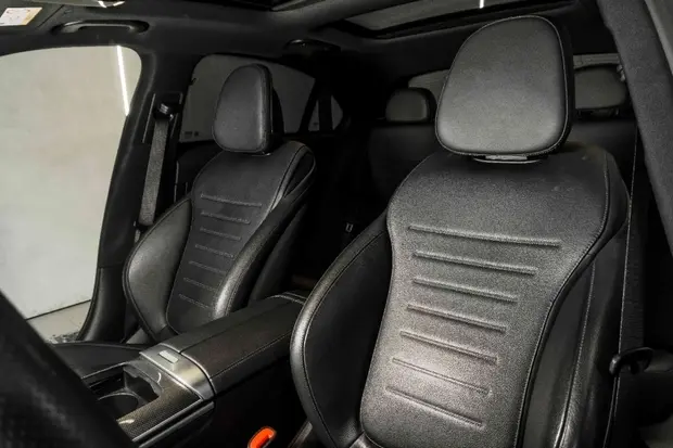 Mercedes Benz C 300 2.0 EQ BOOST HÍBRIDO AMG LINE 9G-TRONIC