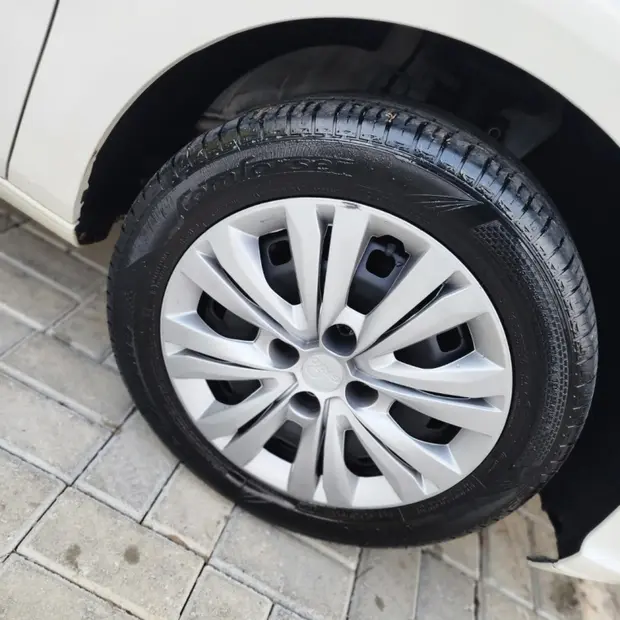 Volkswagen VOYAGE 1.6 MSI TOTALFLEX 4P MANUAL