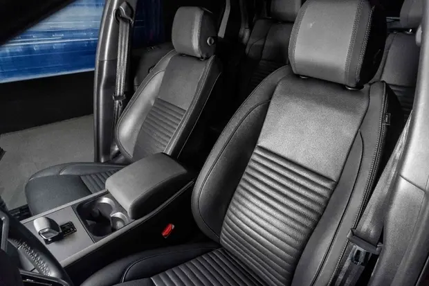 Land Rover DISCOVERY SPORT 2.0 P250 TURBO FLEX R-DYNAMIC SE AUTOMÁTICO