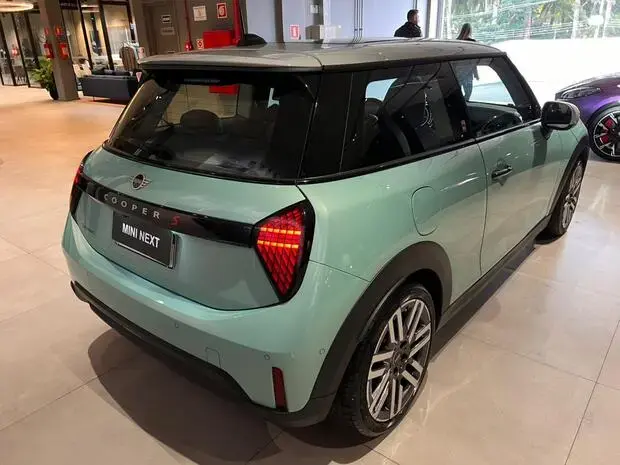 Mini Cooper S 2.0 Exclusive