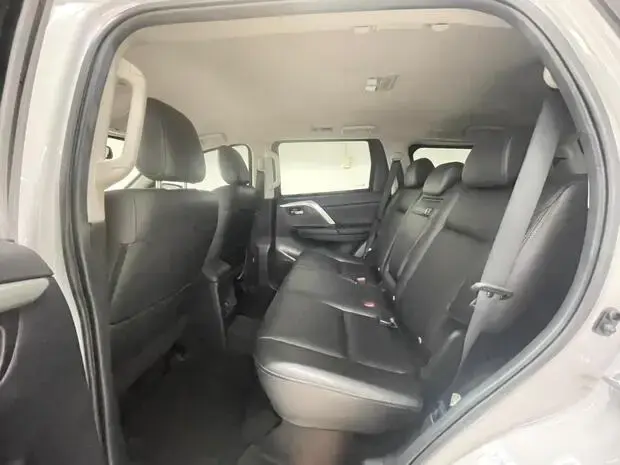 Mitsubishi Pajero Sport HPE 2.4