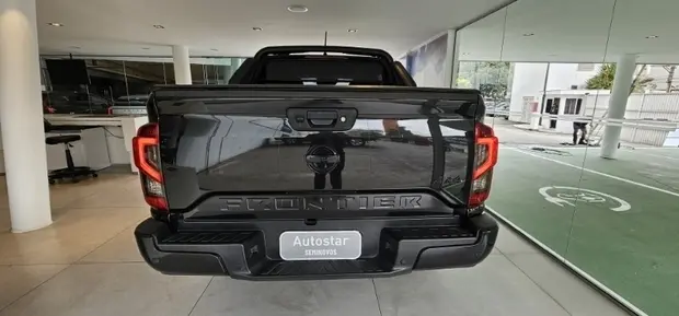 Nissan Frontier 2.3 TD CD PRO-4X 4x4