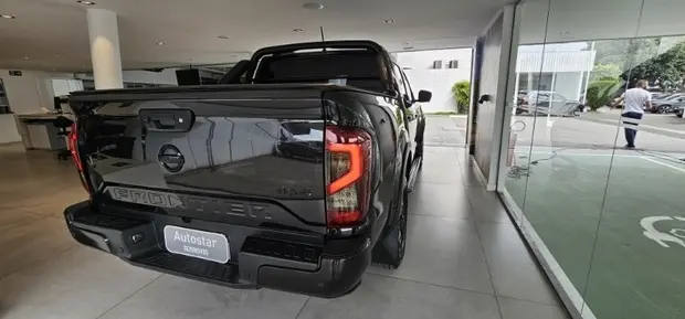 Nissan Frontier 2.3 TD CD PRO-4X 4x4