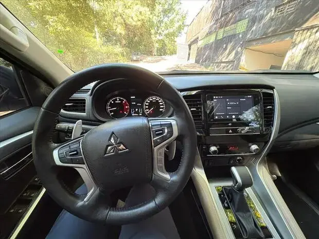 Mitsubishi PAJERO SPORT 2.4 16V MIVEC TURBO DIESEL HPE-S AWD AUTOMÁTICO
