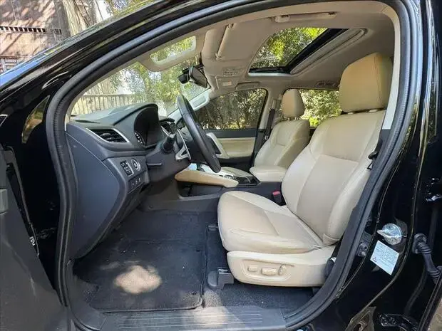 Mitsubishi PAJERO SPORT 2.4 16V MIVEC TURBO DIESEL HPE-S AWD AUTOMÁTICO