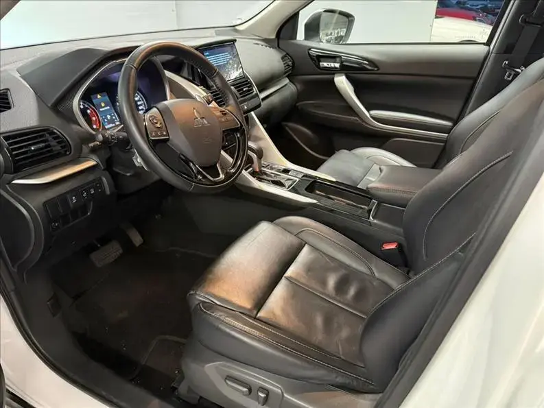 galeria ECLIPSE CROSS