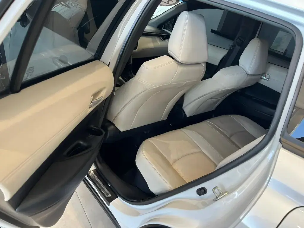 galeria Corolla Cross