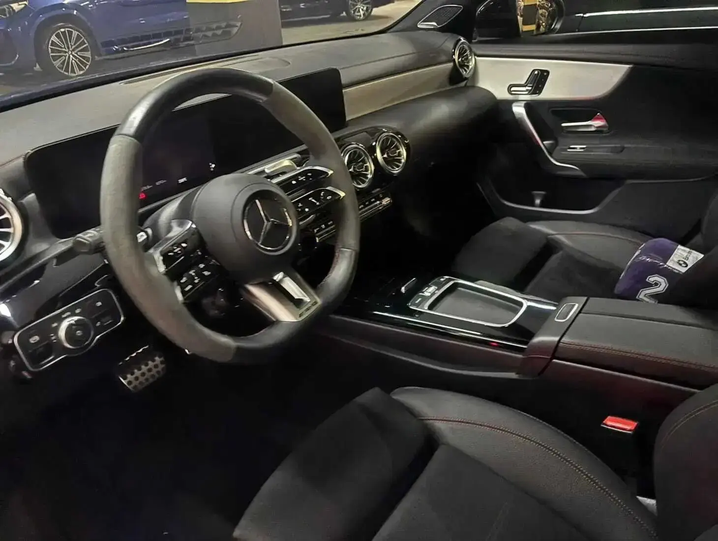galeria CLA 45 AMG
