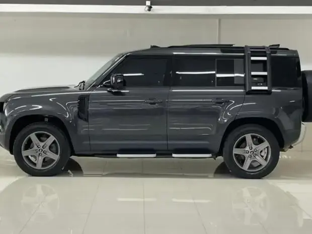 Land Rover Defender SE 110 2.0 SI4 (Aut)
