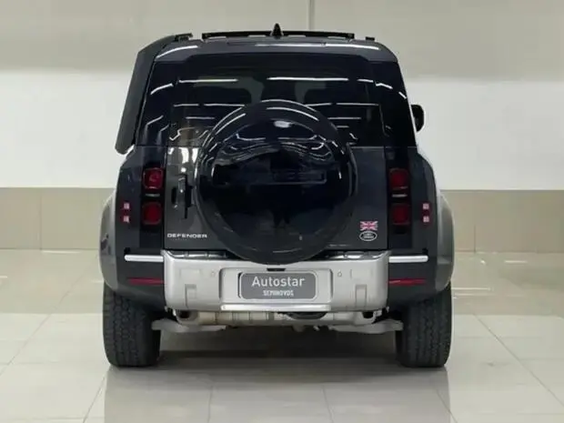 Land Rover Defender SE 110 2.0 SI4 (Aut)