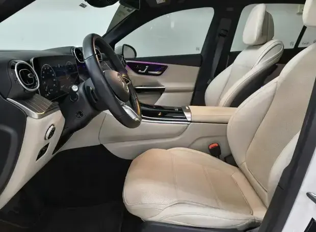 Mercedes Benz Classe GLC 300 AMG L. Cou. 4M 2.0 TB Aut. (Híb)