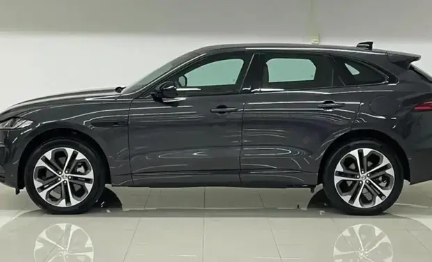 Jaguar F-Pace 2.0 R-Dynamic SE 404cv (Híbrido)