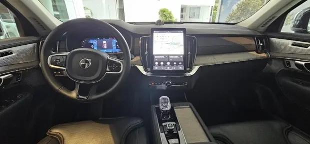 Volvo XC90 Recharge Ultra 2.0