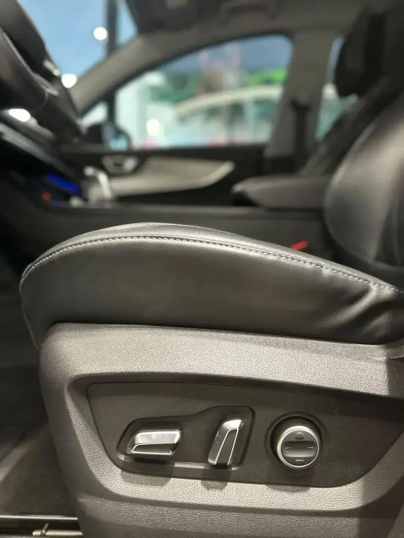 galeria Tiggo 8 Pro