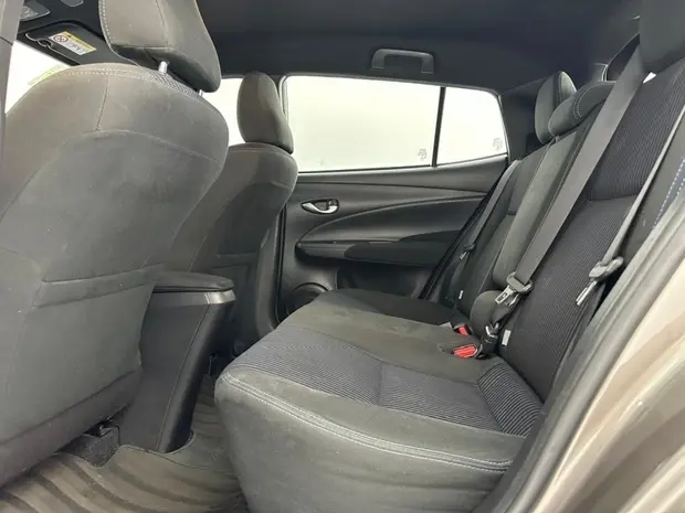 Toyota YARIS 1.3 16V FLEX XL PLUS TECH MULTIDRIVE