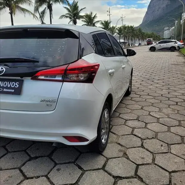 Toyota YARIS 1.5 16V FLEX XS MULTIDRIVE