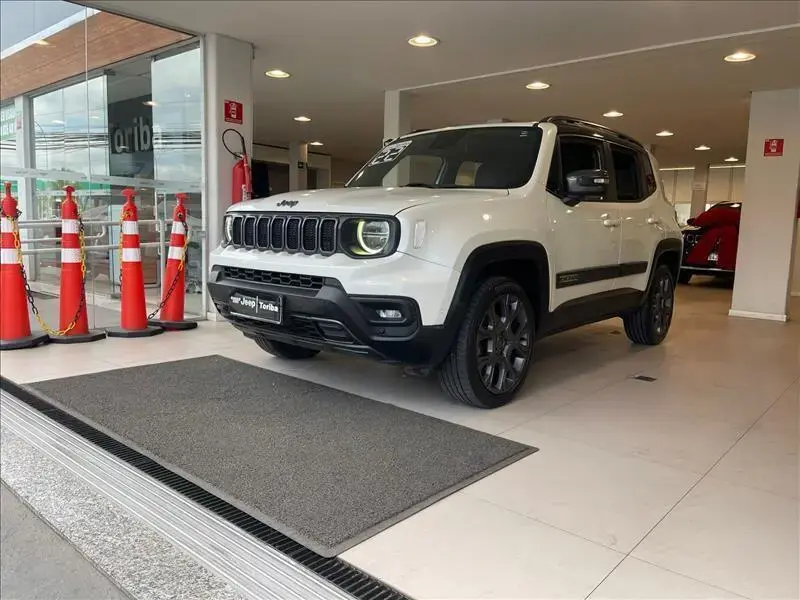 galeria RENEGADE