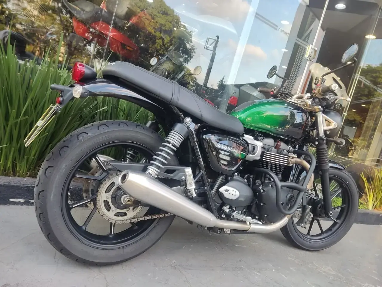 galeria Speed Twin 900