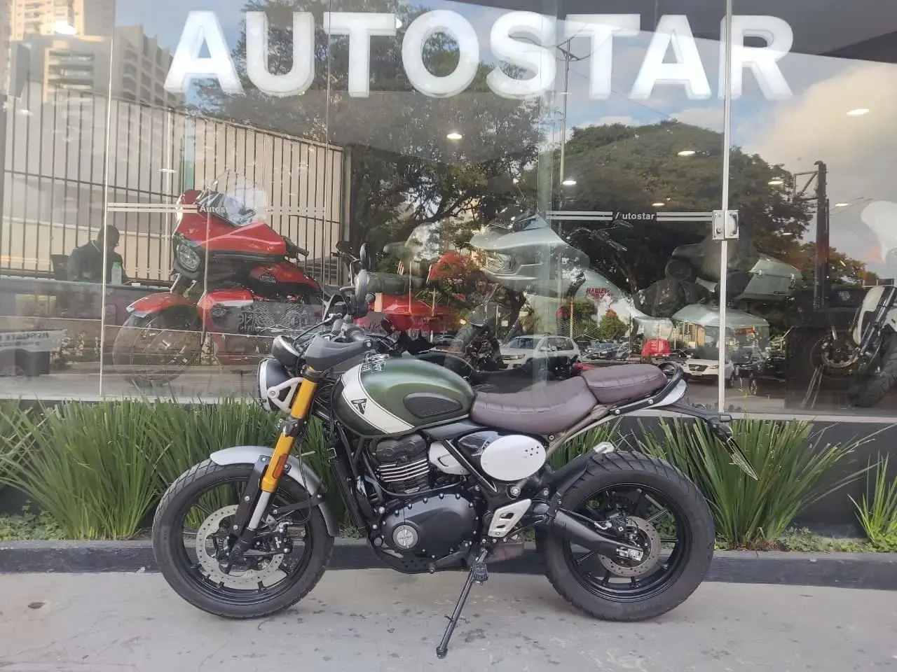 galeria Scrambler 400 X