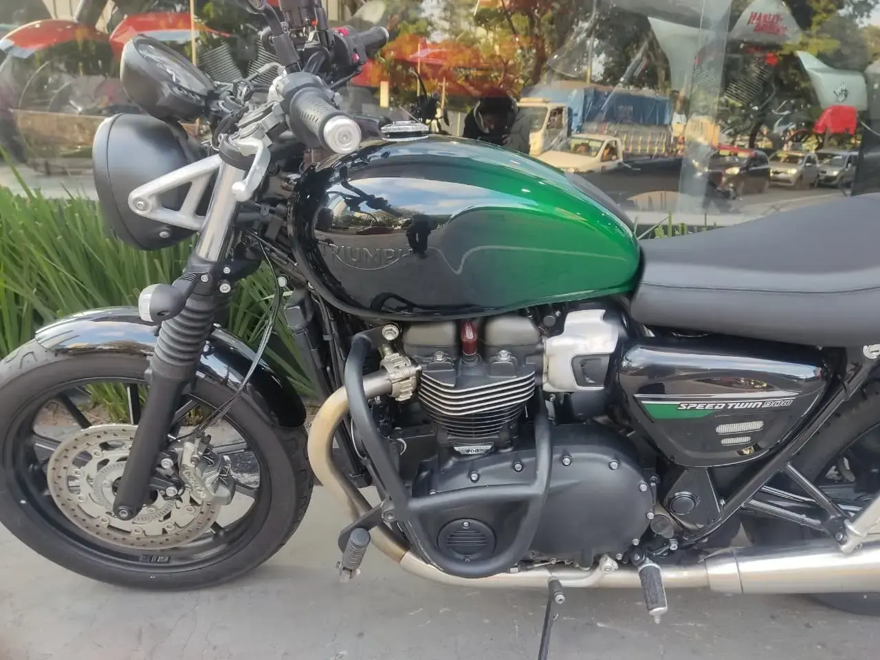 galeria Speed Twin 900