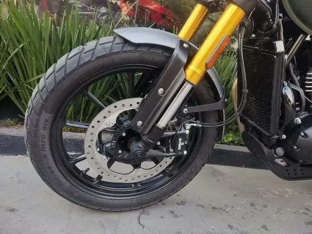 Triumph Scrambler 400 X ABS