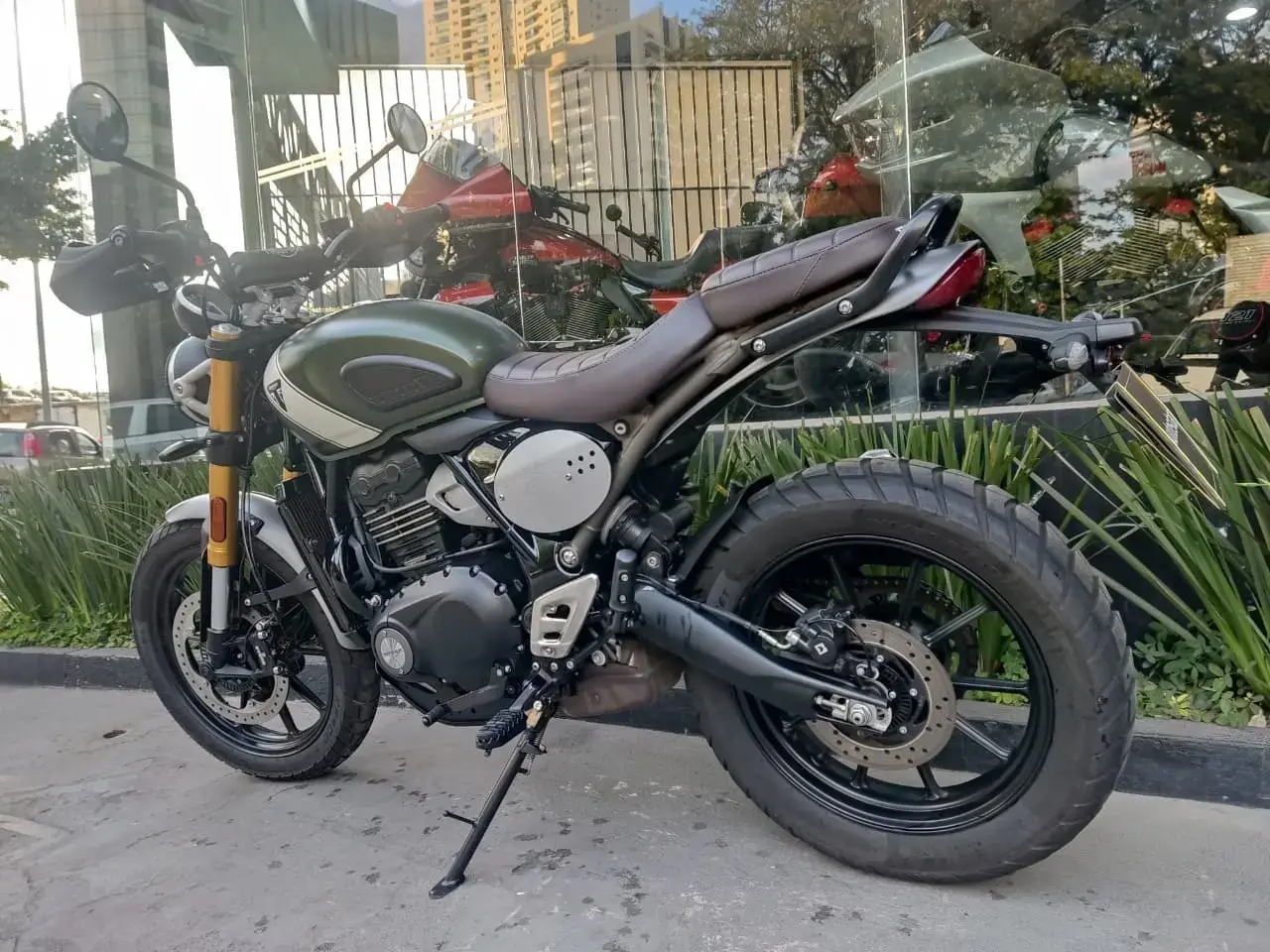 galeria Scrambler 400 X