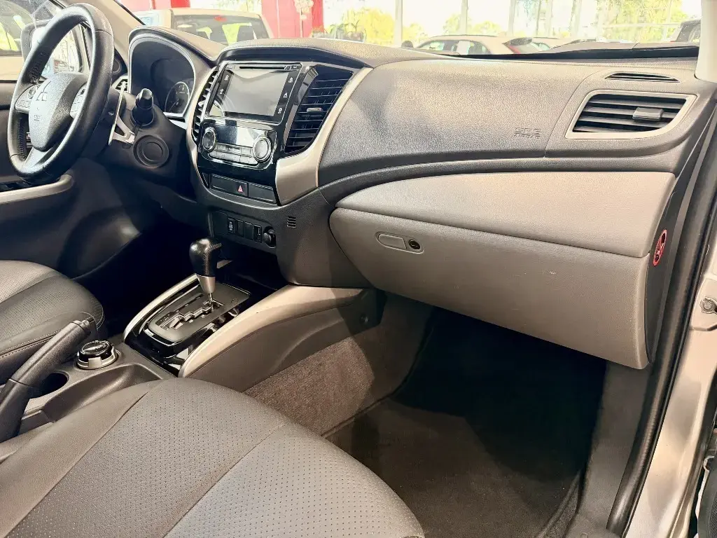 galeria L200 TRITON