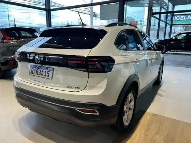 Volkswagen NIVUS 1.0 200 TSI TOTAL FLEX COMFORTLINE AUTOMÁTICO