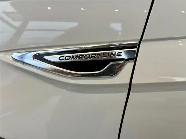 Volkswagen NIVUS 1.0 200 TSI TOTAL FLEX COMFORTLINE AUTOMÁTICO