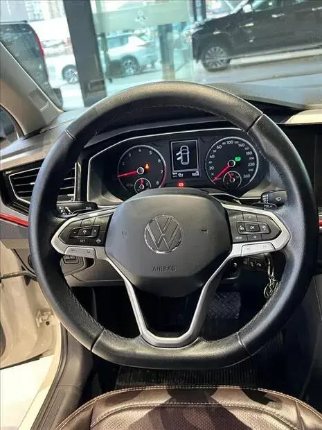 Volkswagen NIVUS 1.0 200 TSI TOTAL FLEX COMFORTLINE AUTOMÁTICO