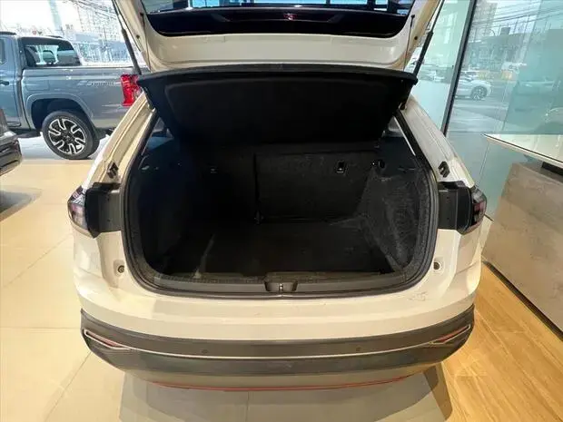 Volkswagen NIVUS 1.0 200 TSI TOTAL FLEX COMFORTLINE AUTOMÁTICO