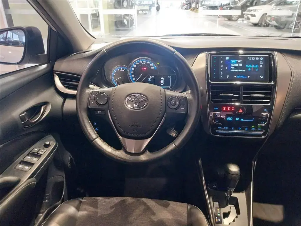 galeria YARIS