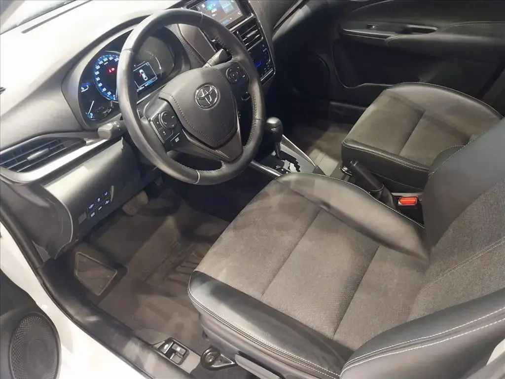 galeria YARIS