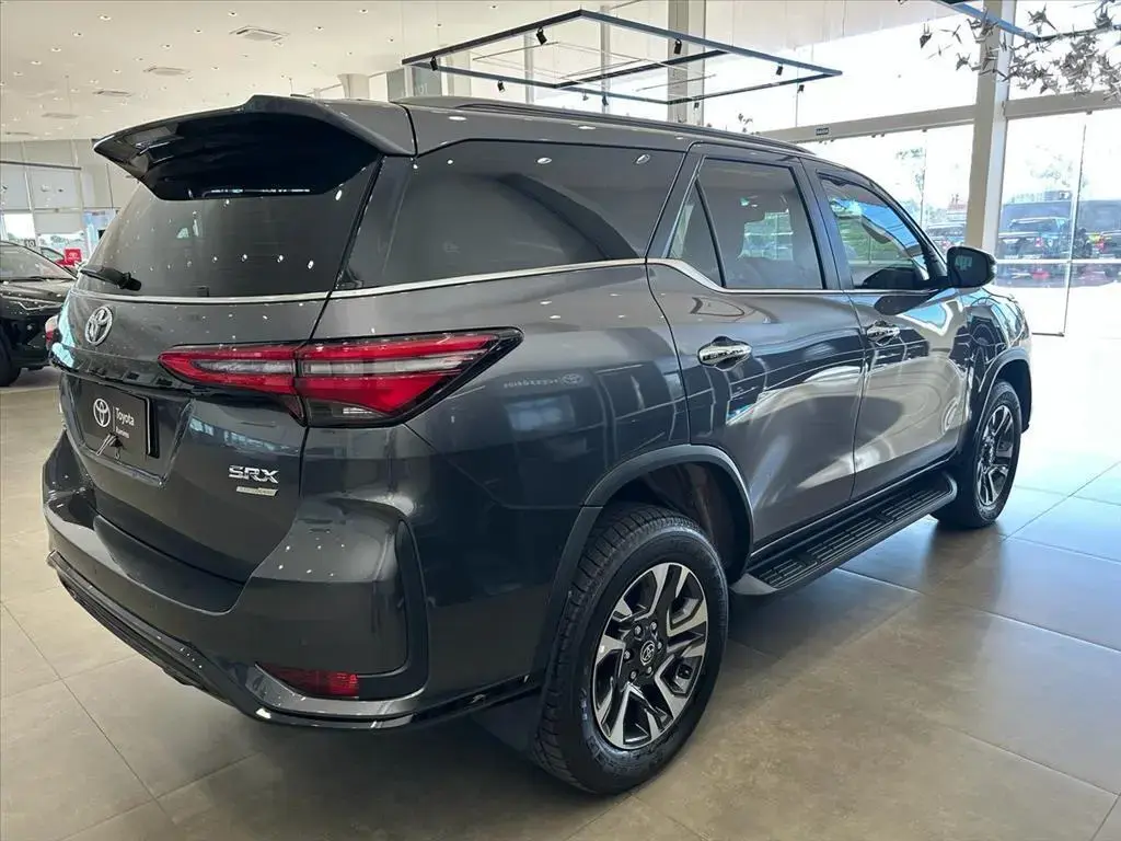 galeria HILUX SW4