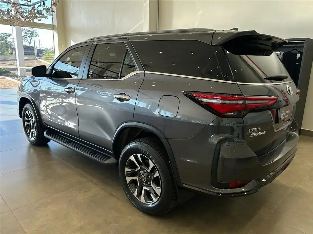 galeria HILUX SW4
