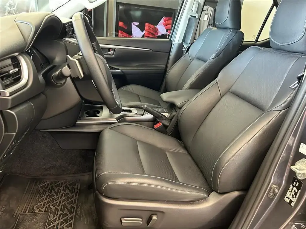 galeria HILUX SW4