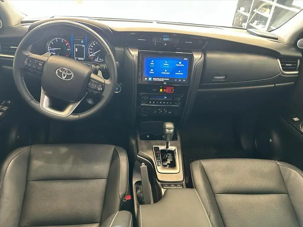galeria HILUX SW4