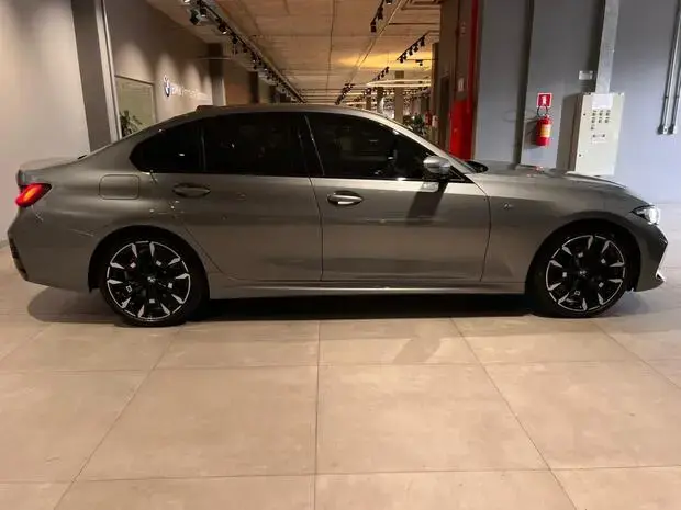 Bmw 320i M Sport 2.0 Turbo (Aut.)