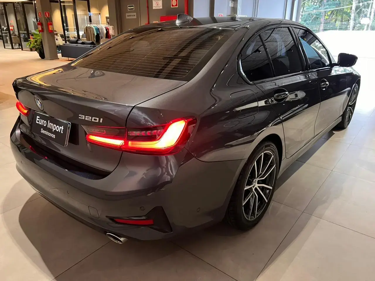 galeria 320i