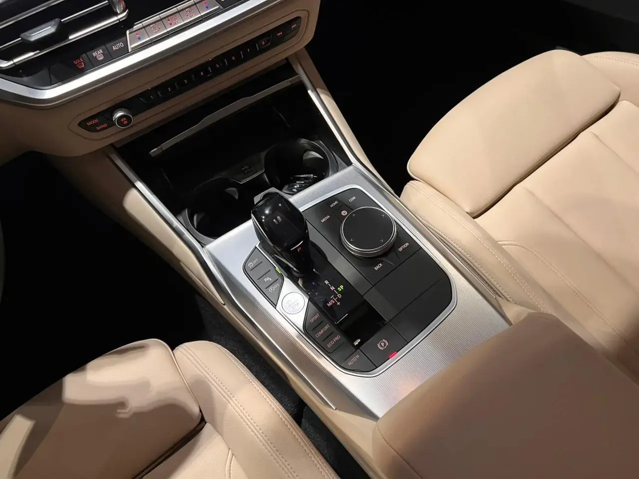 galeria 320i