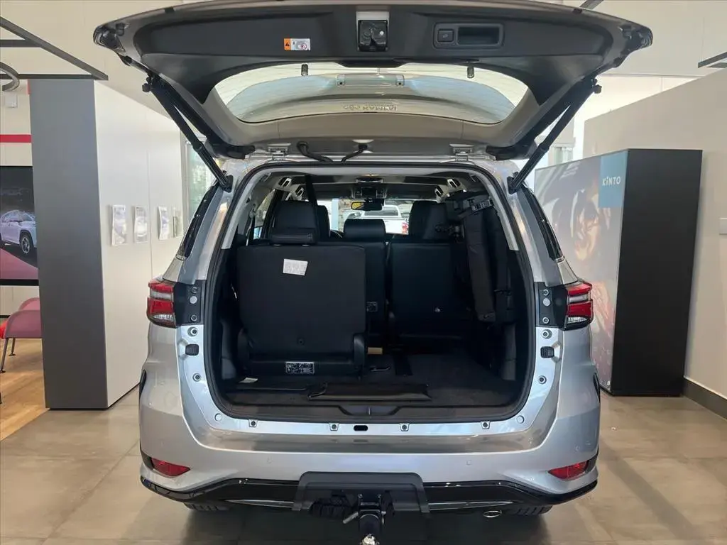 galeria HILUX SW4