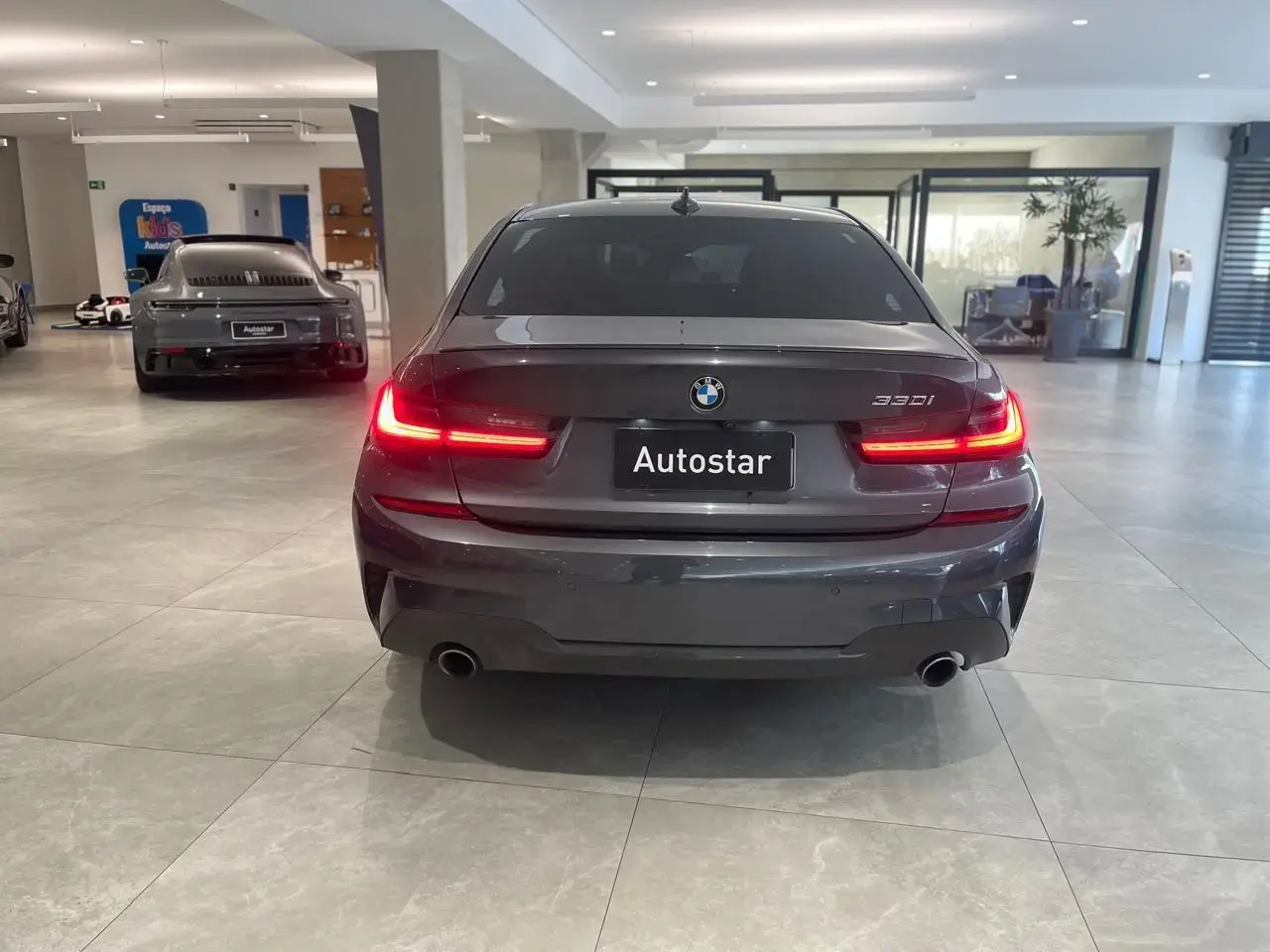 galeria 330i