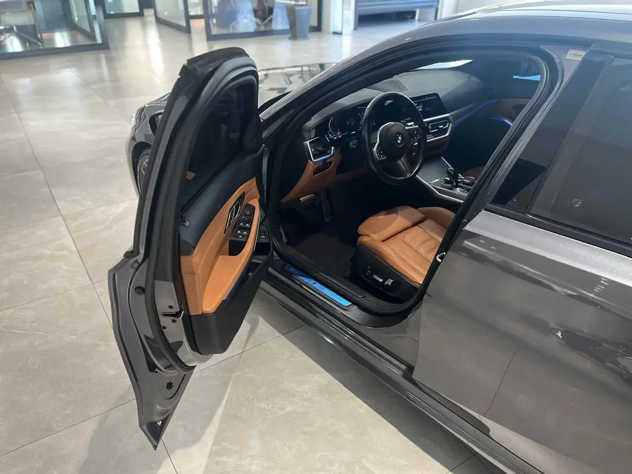 galeria 330i