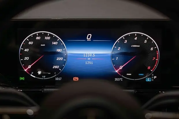 Mercedes Benz GLA 200 1.3 MHEV AMG LINE 7G-DCT