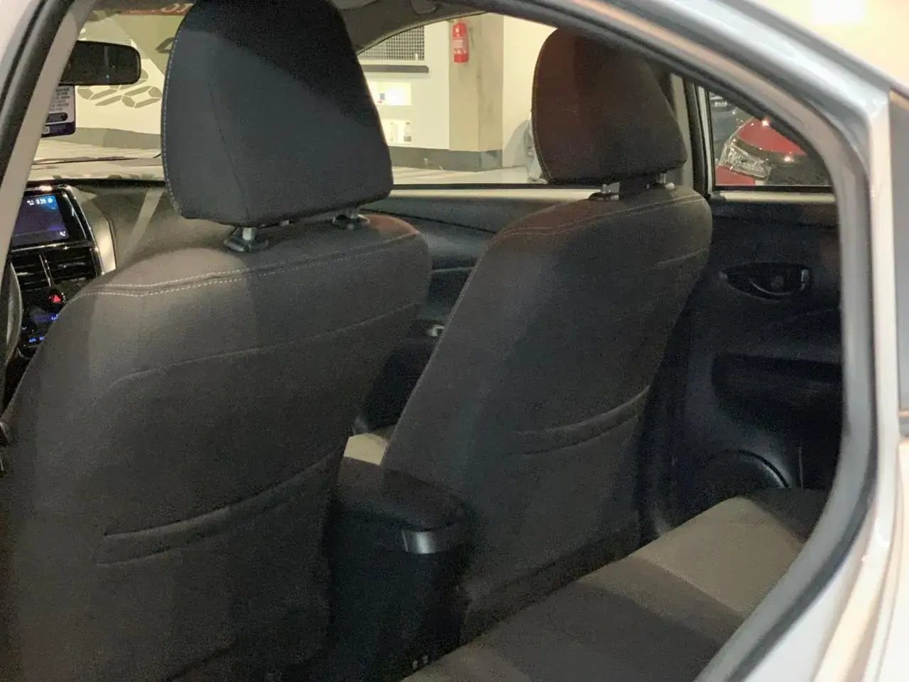 galeria Yaris Sedan