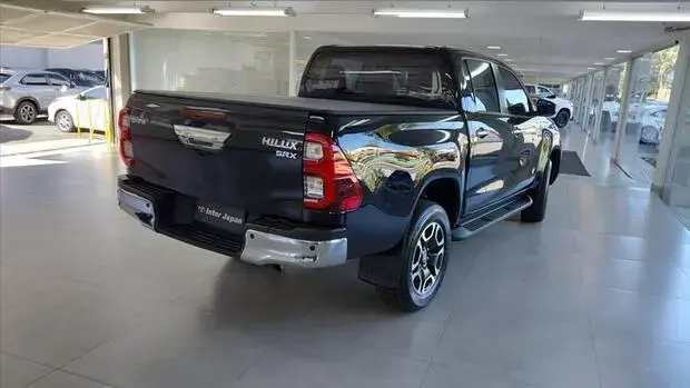 Toyota HILUX 2.8 D-4D TURBO DIESEL CD SRX 4X4 AUTOMÁTICO