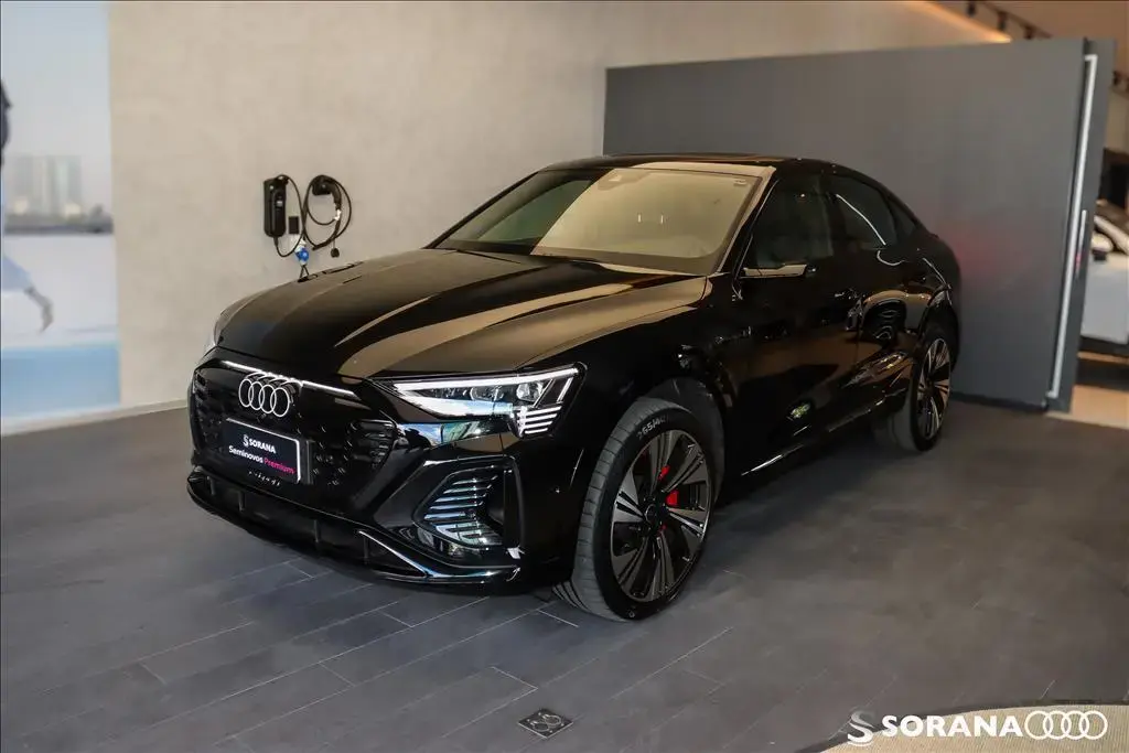 galeria Q8 E-TRON